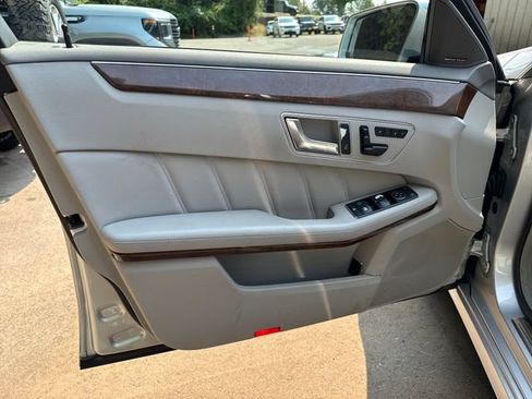 Used 2012 Mercedes-Benz E 350 Sedan image 15