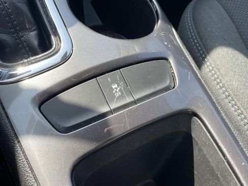 Used 2018 Chevrolet Cruze LT image 21