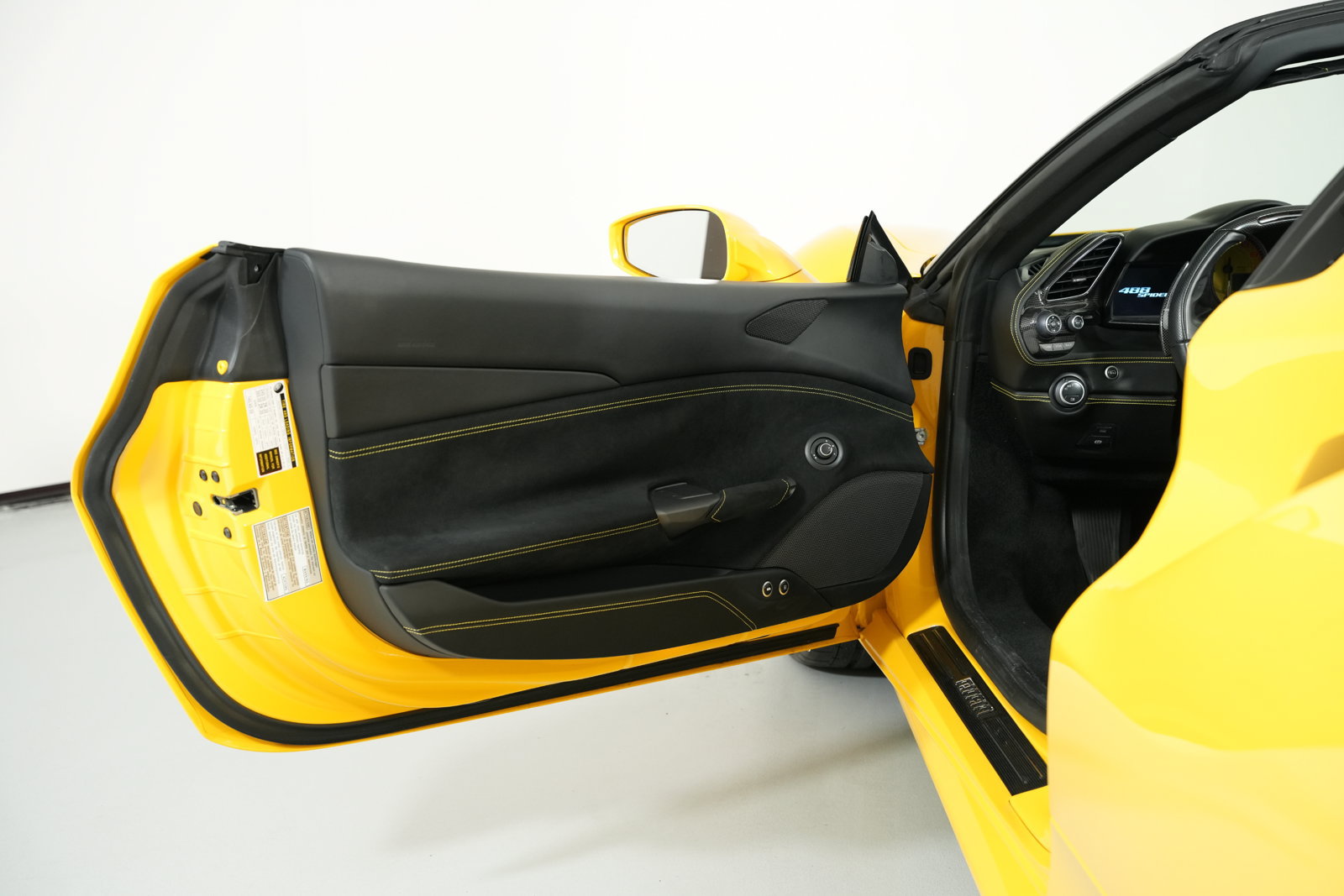 Certified 2018 Ferrari 488 Spider RWD image 28
