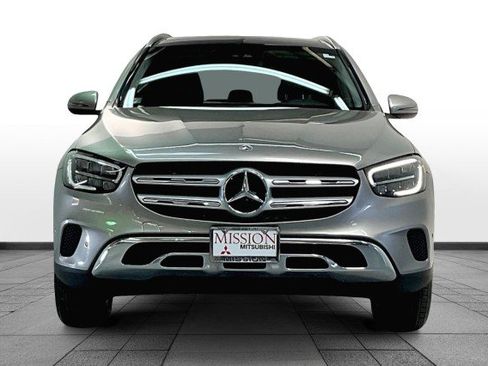 Used 2021 Mercedes-Benz GLC 300 4MATIC w/ Premium Package image 2