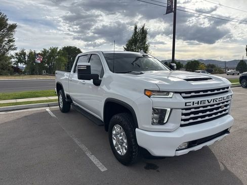 Used 2021 Chevrolet Silverado 2500 LTZ AWD/4WD image 2