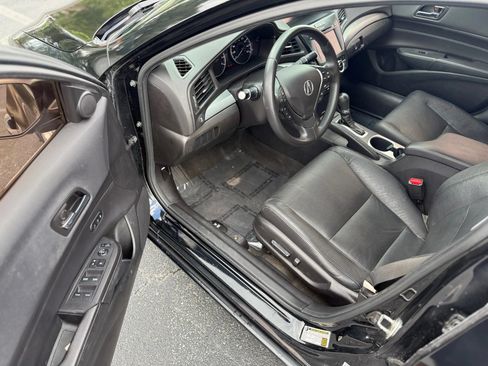 Used 2018 Acura ILX FWD image 8