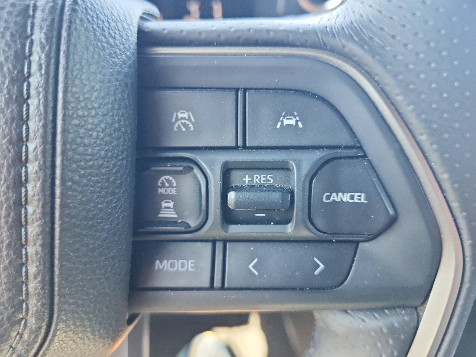 Used 2026 Toyota 4Runner SR5 AWD/4WD image 24