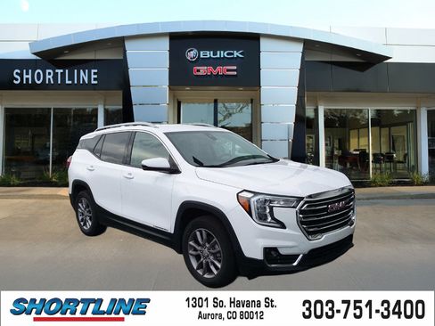 Used 2024 GMC Terrain SLT AWD/4WD image 1