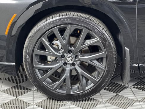 Certified 2025 Toyota Crown Signia w/ Advanced Technology Package image 26