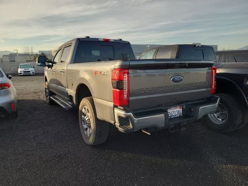 Used 2023 Ford F250 Lariat w/ Tow Technology Package image 3