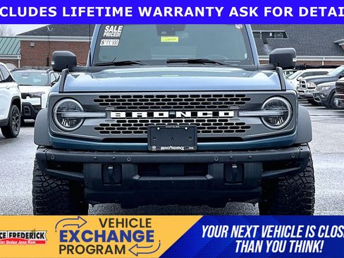 Used 2024 Ford Bronco Badlands image 2