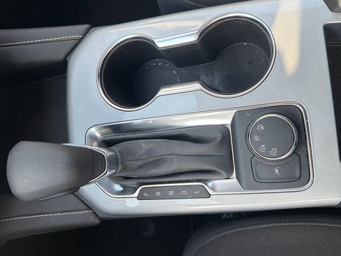 Used 2025 Chevrolet Blazer LT image 16