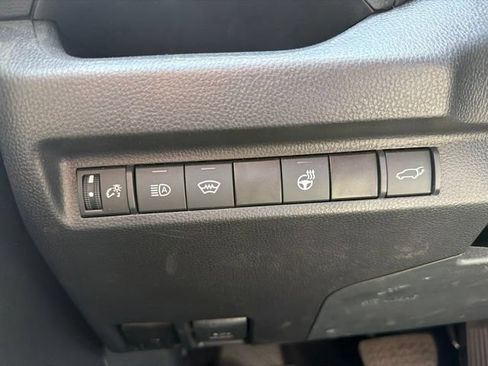 Used 2025 Toyota RAV4 XLE w/ Convenience Package AWD/4WD image 17
