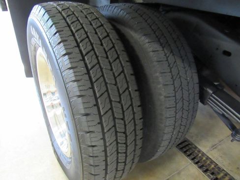 Used 2022 Ford E-350 and Econoline 350 Super Duty w/ Power Windows & Locks Group RWD image 26