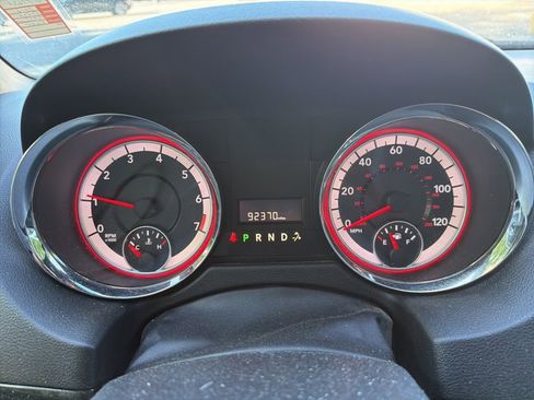 Certified 2016 Dodge Grand Caravan SE FWD image 15