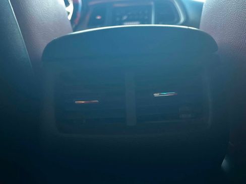 Used 2019 Dodge Challenger SXT RWD image 18