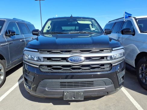 Certified 2024 Ford Expedition Max XLT image 2