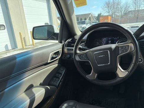 Used 2017 GMC Yukon Denali w/ Open Road Package image 18