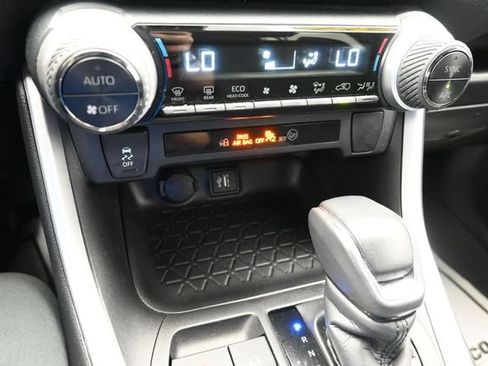 Used 2024 Toyota RAV4 SE AWD/4WD image 36