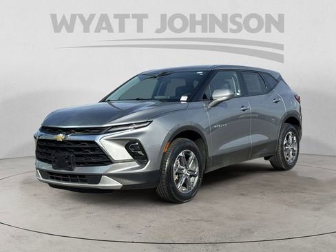 Used 2025 Chevrolet Blazer LT AWD/4WD image 1