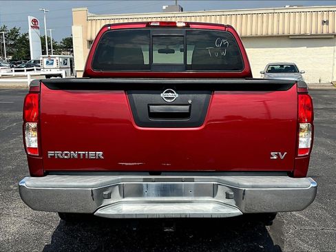 Used 2018 Nissan Frontier SV RWD image 5
