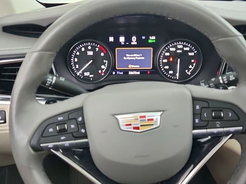 Used 2024 Cadillac XT6 Premium Luxury w/ Technology Package AWD/4WD image 19