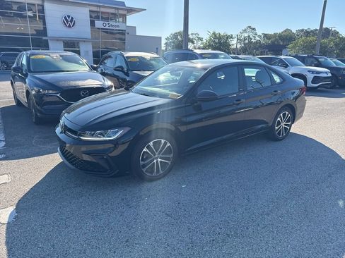 Used 2026 Volkswagen Jetta Sport FWD image 4