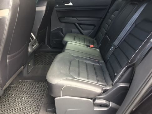 Used 2020 Volkswagen Atlas Cross Sport SEL Premium R-Line AWD/4WD image 16