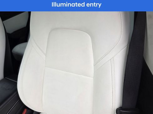 Used 2020 Tesla Model 3 Standard Range Plus image 13