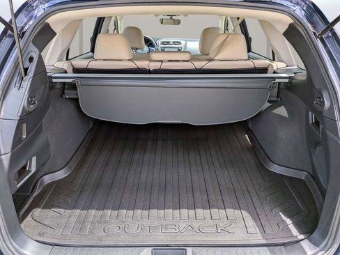 Used 2018 Subaru Outback 2.5i Limited AWD/4WD image 14
