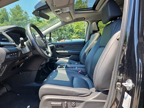 Certified 2023 Honda Odyssey Touring image 15