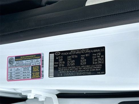 Used 2024 Genesis GV70 2.5T w/ Select Package image 32