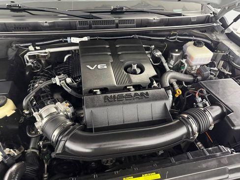 Used 2023 Nissan Frontier Pro-X w/ Technology Package image 31