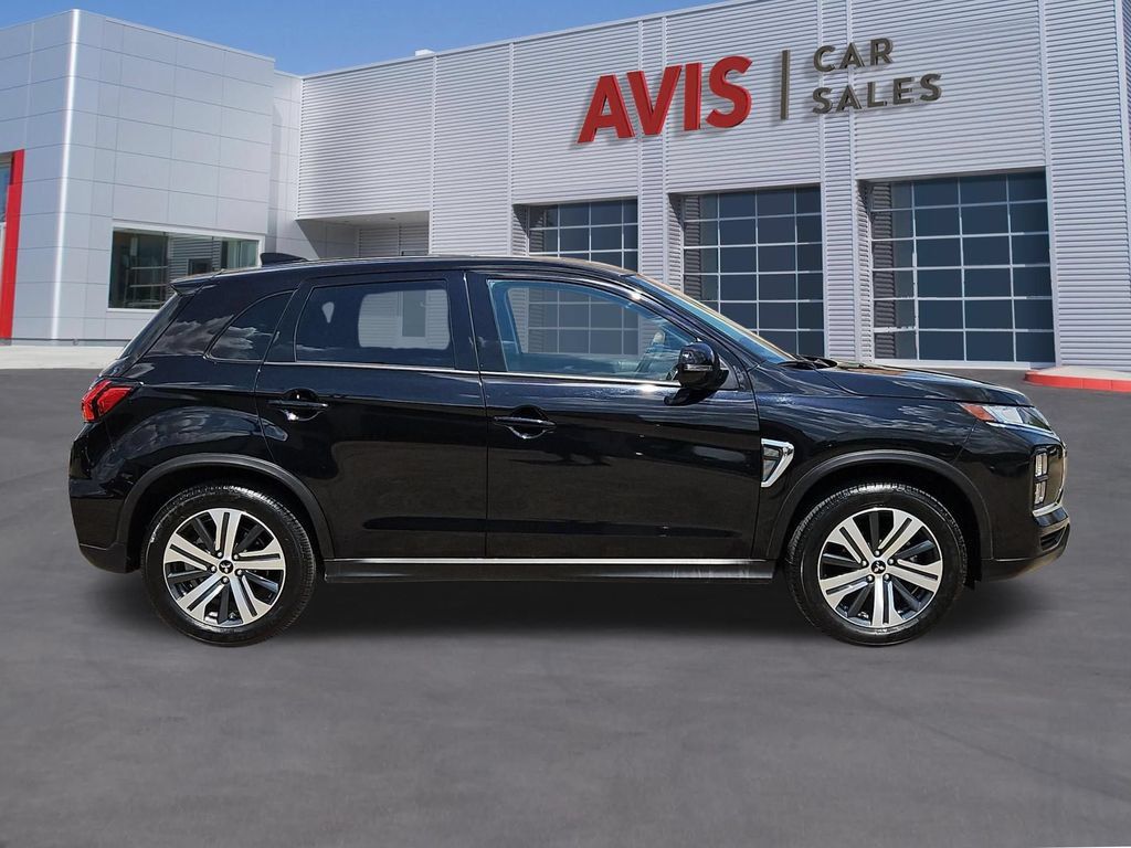 Used 2025 Mitsubishi Outlander Sport SE AWD/4WD image 5