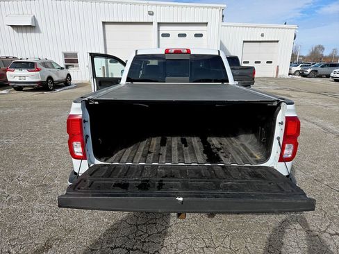 Used 2018 Chevrolet Silverado 1500 LTZ Z71 w/ Redline Edition image 29