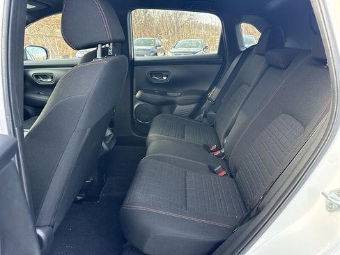 Used 2023 Honda HR-V Sport image 12