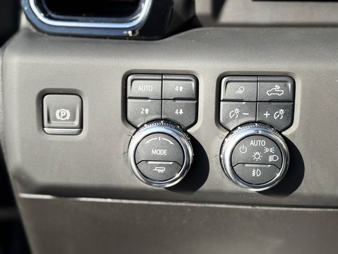 Used 2025 GMC Sierra 1500 Denali Ultimate image 20