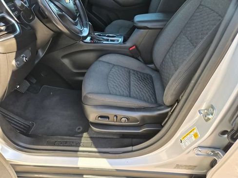 Used 2018 Chevrolet Equinox LT AWD/4WD image 19