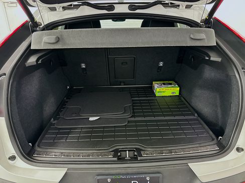 Used 2023 Volvo C40 Recharge Core w/ Protection Package Premier AWD/4WD image 31
