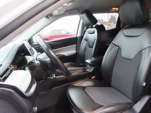 Used 2022 Jeep Compass Latitude w/ Convenience Group image 20