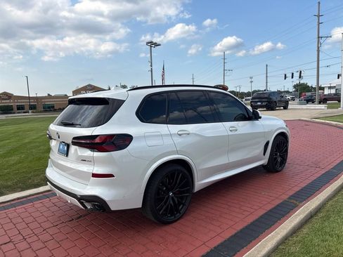 Used 2024 BMW X5 xDrive40i w/ M Sport Package AWD/4WD image 3