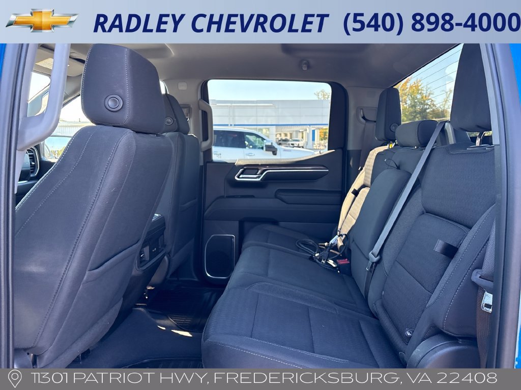 Used 2023 Chevrolet Silverado 1500 RST w/ Z71 Off-Road Package AWD/4WD image 11