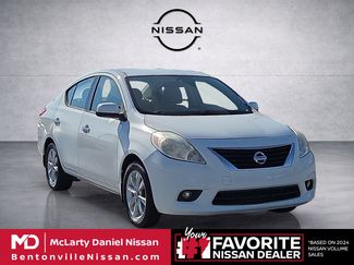 Used 2014 Nissan Versa FWD video 1