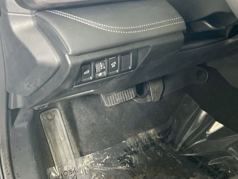 Used 2023 Subaru Outback Touring XT image 10