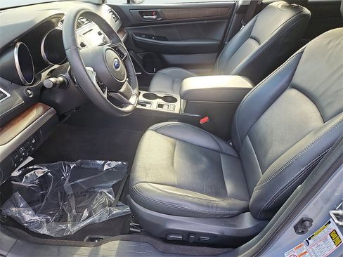 Used 2019 Subaru Outback 2.5i Limited image 32