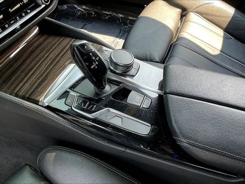Used 2018 BMW 540i RWD image 17