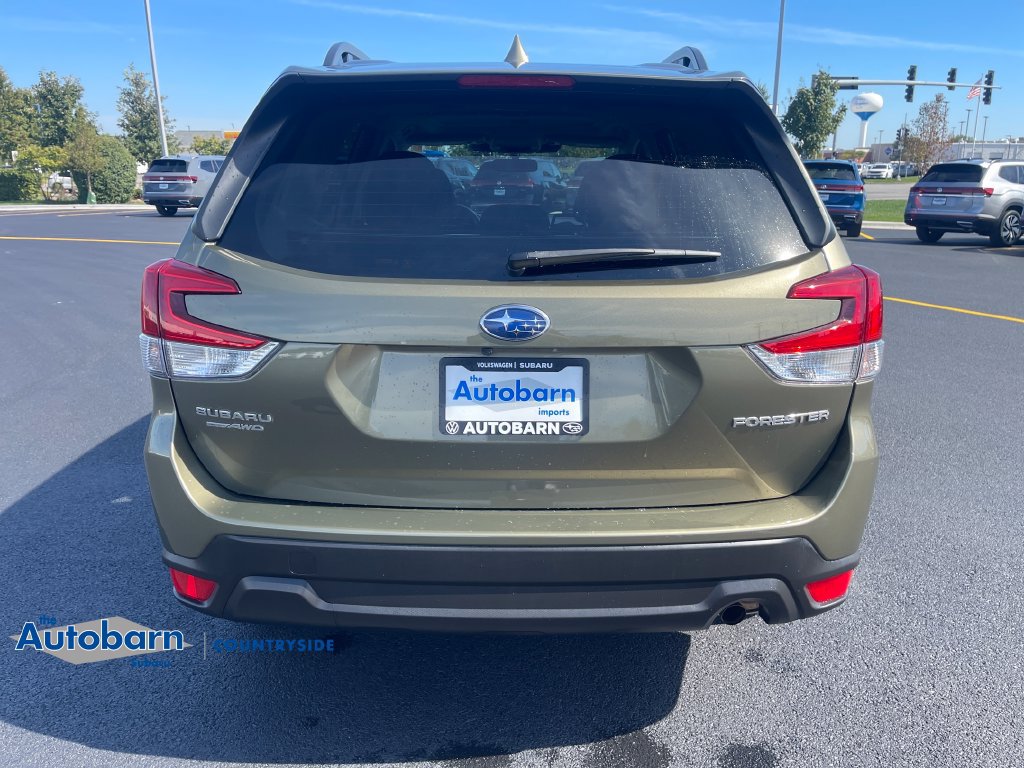 Used 2023 Subaru Forester Premium AWD/4WD image 4