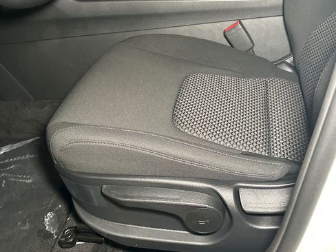 New 2026 Kia Sportage LX image 16