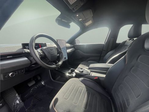 Certified 2021 Ford Mustang Mach-E GT image 27