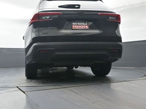 Used 2024 Toyota Grand Highlander XLE image 39