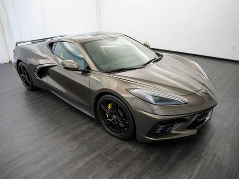 Used 2020 Chevrolet Corvette Stingray Coupe w/ 1LT RWD image 2