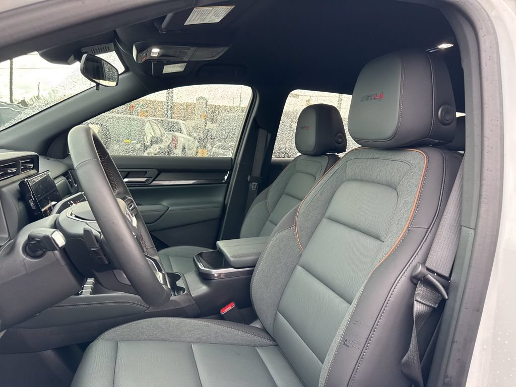 New 2026 GMC Terrain AT4 AWD/4WD image 17