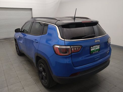 Used 2020 Jeep Compass Latitude w/ Cold Weather Group FWD image 5