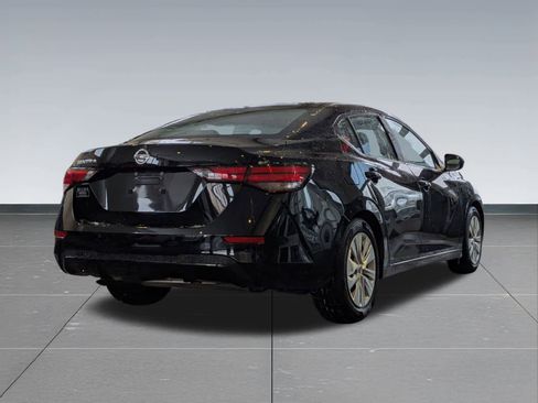 Used 2022 Nissan Sentra S image 6